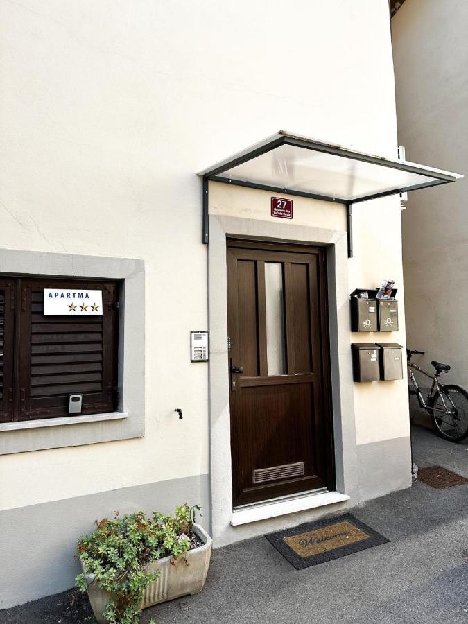 Apartma Jugo Koper Exteriör bild